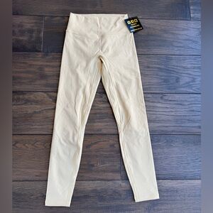 NWT Til You Collapse lined legging in a soft butter yellow color size small